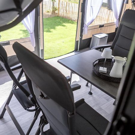 Camping & Erlebnis Resort Jersleber See - Jersicamper Mit Seeblick Jersleben Exterior photo